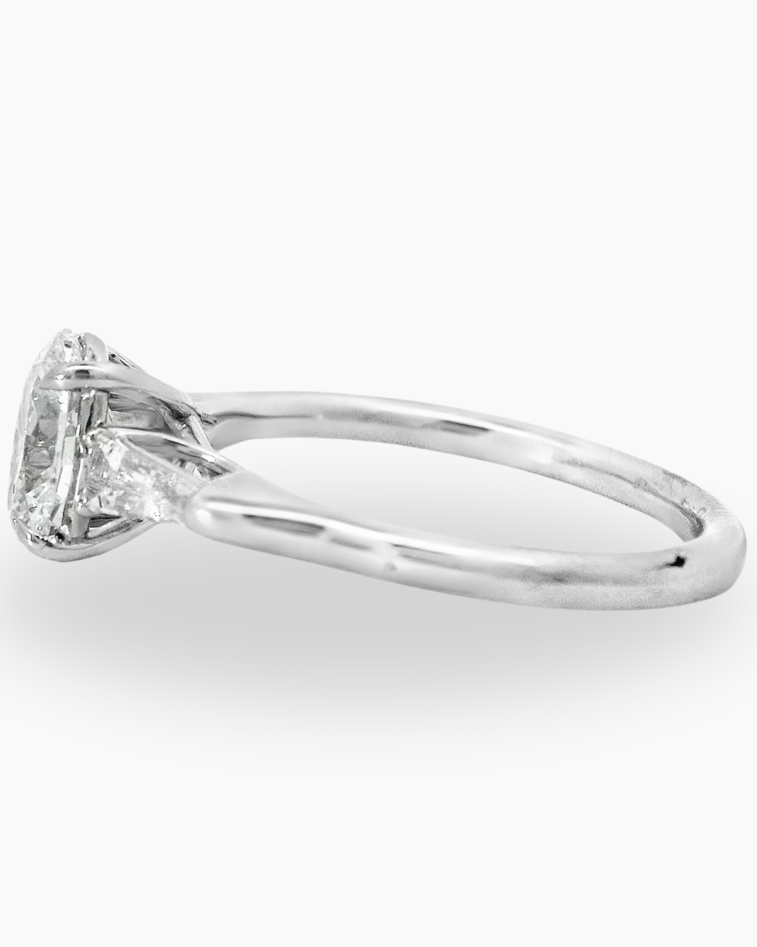 1.07 CT Oval Shape Engagement Ring