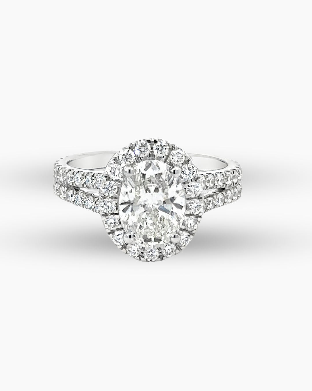 1.38Carat,F,Vs1 Oval LabGrown Diamond Ring