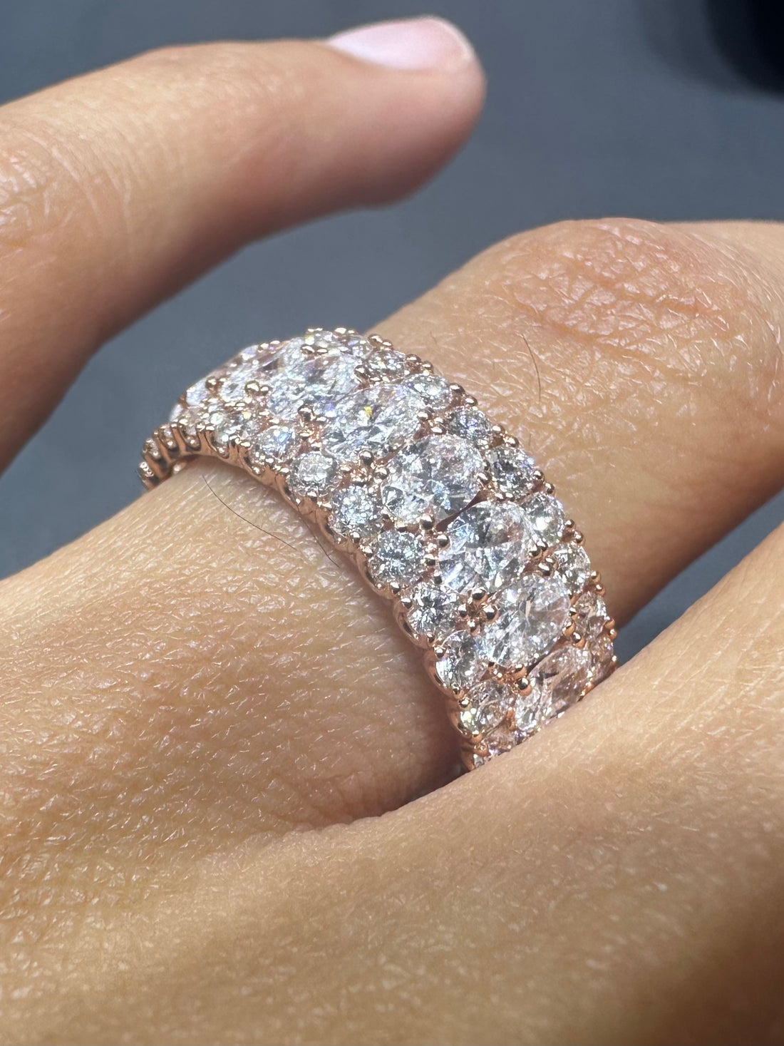 14KT Rose Gold LabGrown Diamond Oval and Round Band